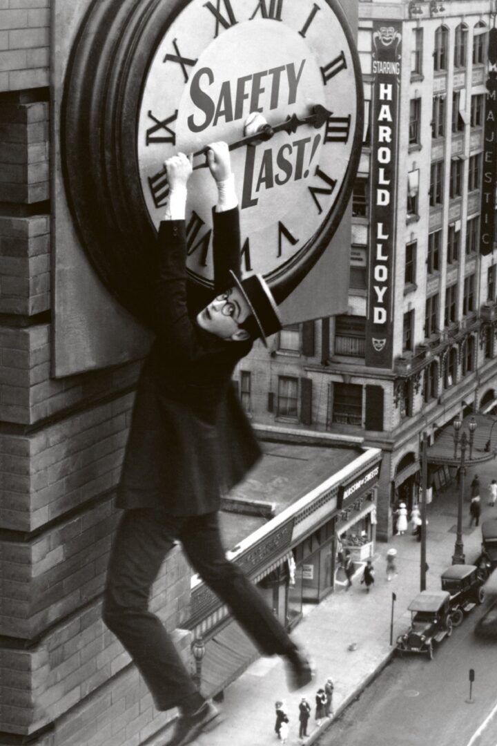دانلود فیلم Safety Last! 1923 بدون سانسور با پخش آنلاین