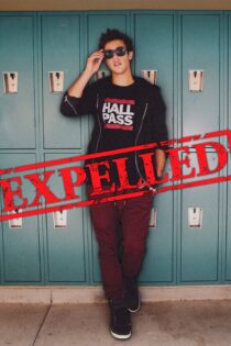 دانلود فیلم Expelled 2014 بدون سانسور با پخش آنلاین